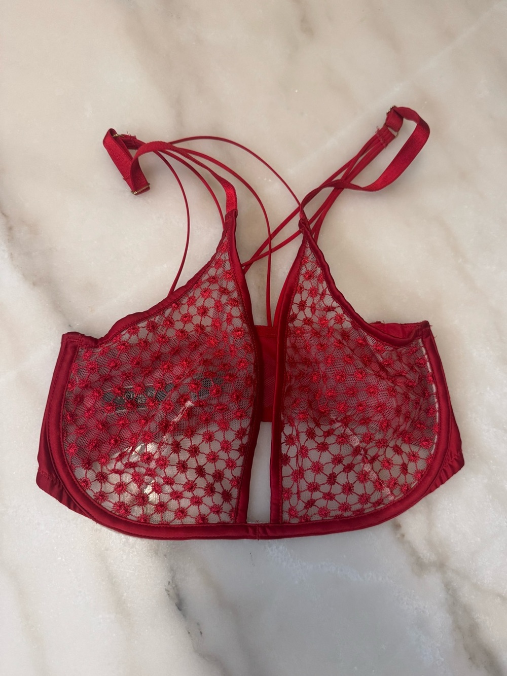 Victoria's Secret Red Floral Lace Bralette - Picture 1 of 2